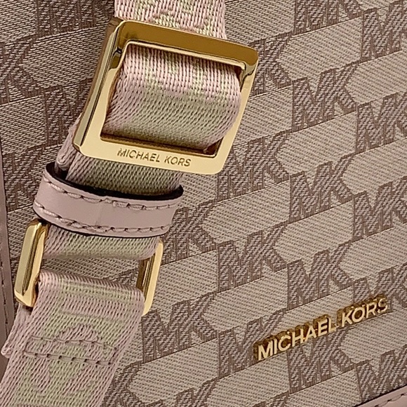 MICHAEL KORS Briley Small Logo Messenger XBODY Bag POWDER BLUSH MULTI - Picture 5 of 16